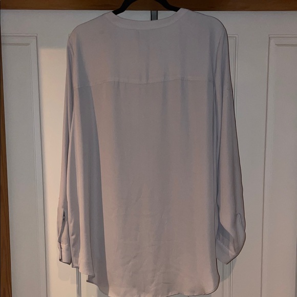 Simply Vera Vera Wang Light Pink Tunic with Navy Sleeve Embroidery - Picture 6 of 7